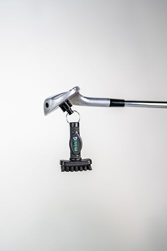 Grooveit Mini Golf Brush The Small MiniG 'Dry Scrubber' Features A Detachable Magnet, Heavy-Duty Nylon Bristles, and 3-Yr Warranty - Used On All Professional Golf Tours - Golf Accessory of 2023 - color: Black