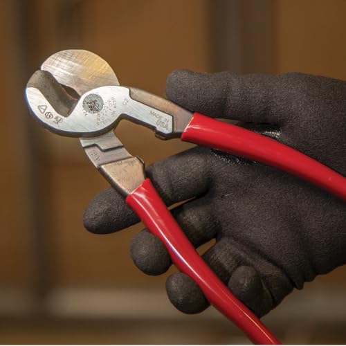 Klein Tools 80087 Dipped Plier Kit, Made in USA, Diagonal-Cutting, Needle-Nose, Side-Cutting High Leverage Linesman Pliers, Cutter and Crimper, 5-Piece - style: 5-Piece Kit