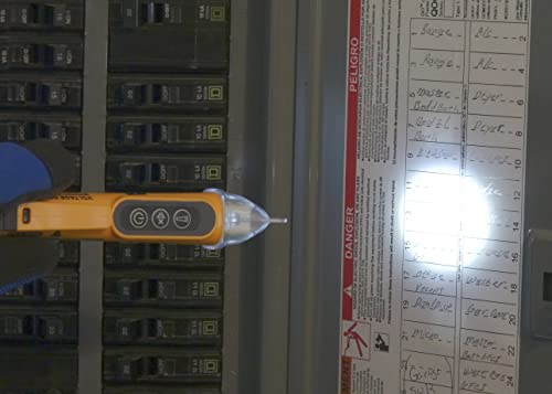 Ideal Electrical 61-637 Single Range 24 to 1000V AC NCVT w/Flashlight