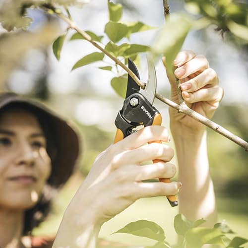 Fiskars SoftGrip Bypass Pruning Shears, 5/8” Cut Capacity Garden Clippers - style: Soft Grip Pruner