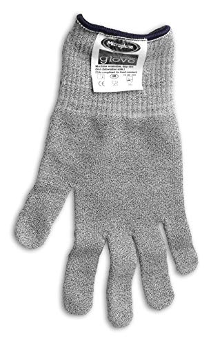Microplane Cut Resistant Glove Keep Hands Safe in The Kitchen