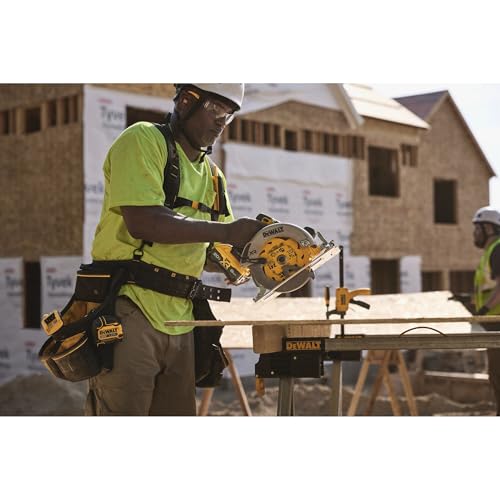 DEWALT 20V MAX XR Brushless Cordless 7-1/4 in. Circular Saw, Tool Only (DCS590B)