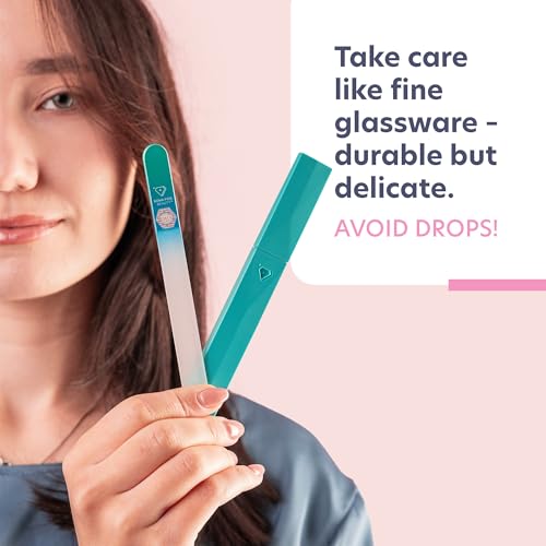 Bona Fide Beauty Glass Nail File with Case (Aqua), Fine Grit Etched File | Genuine Czech glass nail file for natural nails, etched fine grit nail filer, gentle nail care, reusable nail file - color: Aqua