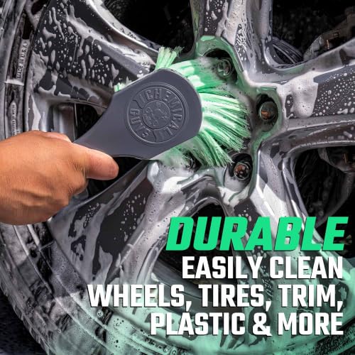 Chemical Guys 17-Piece Car Detailing Kit, Interior & Wheel Cleaner & Wash