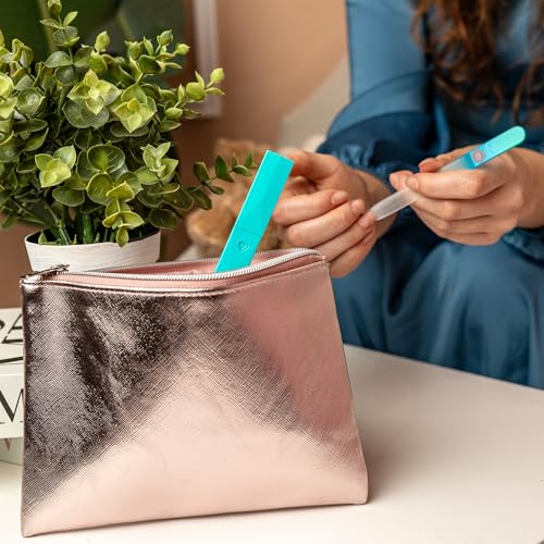 Bona Fide Beauty Glass Nail File with Case (Aqua), Fine Grit Etched File | Genuine Czech glass nail file for natural nails, etched fine grit nail filer, gentle nail care, reusable nail file - color: Aqua