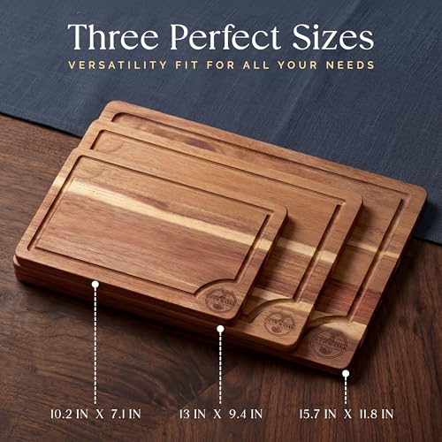 Deer & Oak Non Toxic 3-Piece Acacia Cutting Board Set with Stand