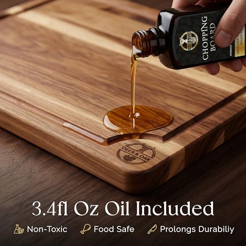 Deer & Oak Non Toxic 3-Piece Acacia Cutting Board Set with Stand