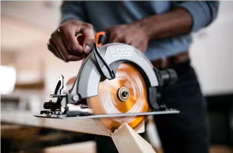 RIDGID 18V Cordless 6 1/2 in. Circular Saw (Tool Only)