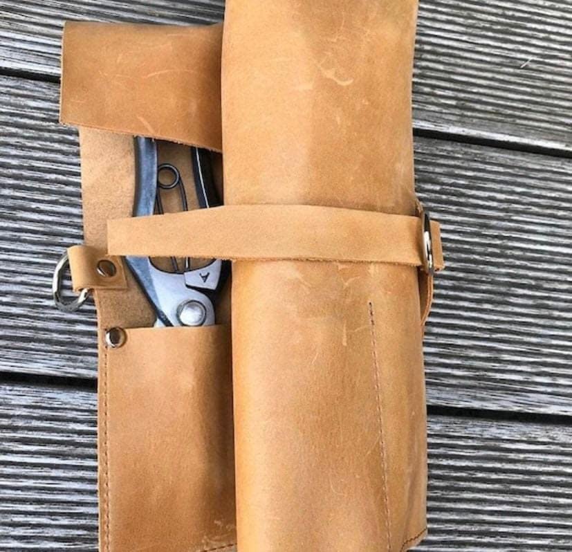 Leather Snap Tool Roll Up Bag with 6 Slots, Bonsai Tools Pocket Bag, Portable Carry Case for Bonsai Professionals, Salon Storage Organizer Pouch, Full Grain Leather, Handmade